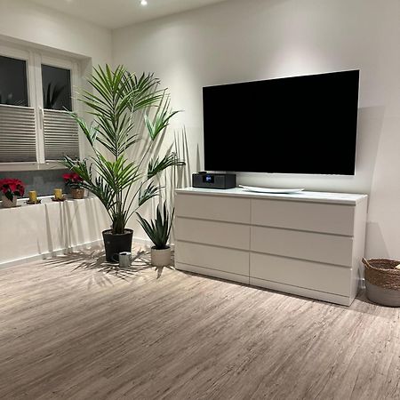 Am Kleinen Muehlenteich - Zentrale Ruhige Lage Mit Parkplatz Und Fahrraedern Apartment Фленсбург Екстериор снимка