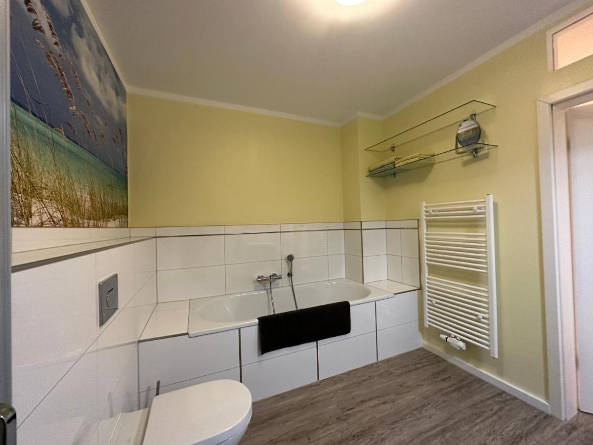 Am Kleinen Muehlenteich - Zentrale Ruhige Lage Mit Parkplatz Und Fahrraedern Apartment Фленсбург Екстериор снимка
